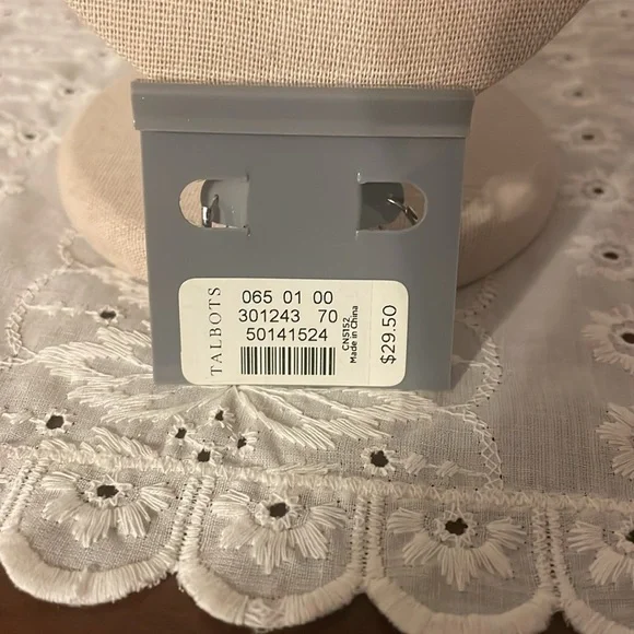 Necklace with matching earrings - Picture 2 of 3